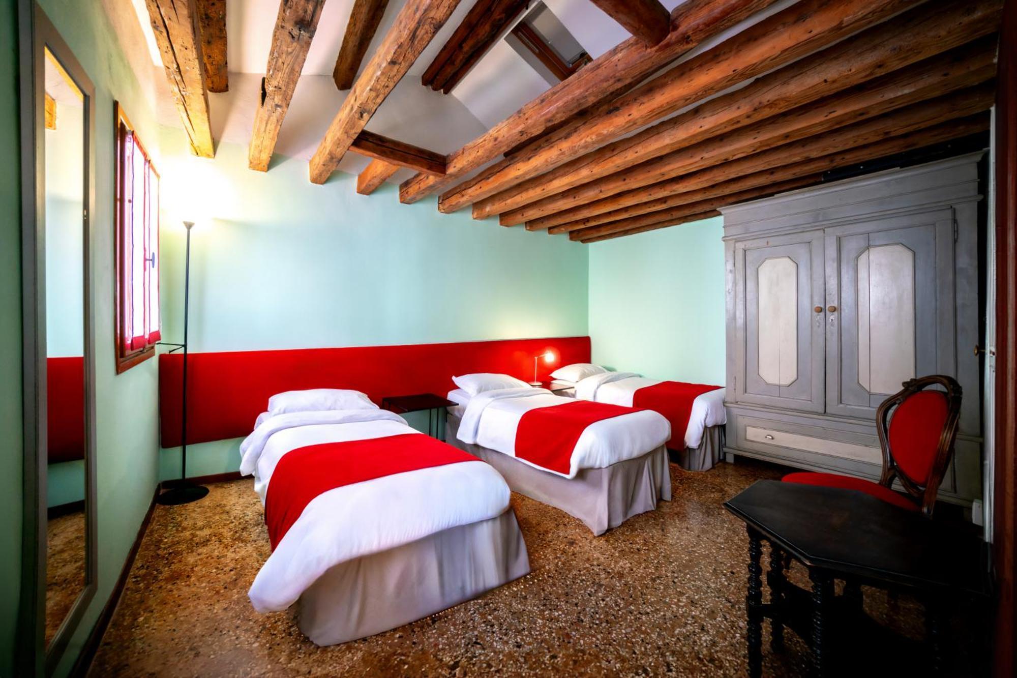 Palazzo San Luca Otel Venedik Oda fotoğraf